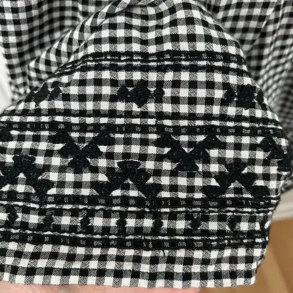 Old Navy Gingham Tank Top Preppy Boho Women Black Sleeveless Embroidery Large - Picture 3 of 7